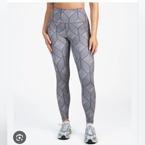 Senita Athletics Peacock Shakti Medium